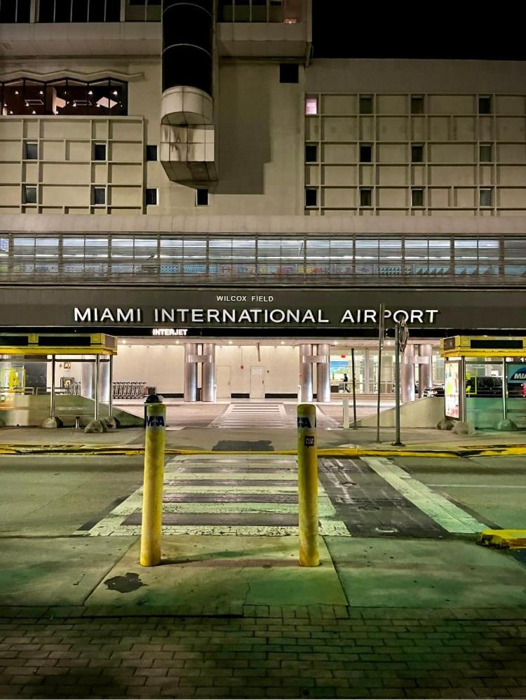 Private Room Near Miami Airport - Free Parking - 01 Экстерьер фото